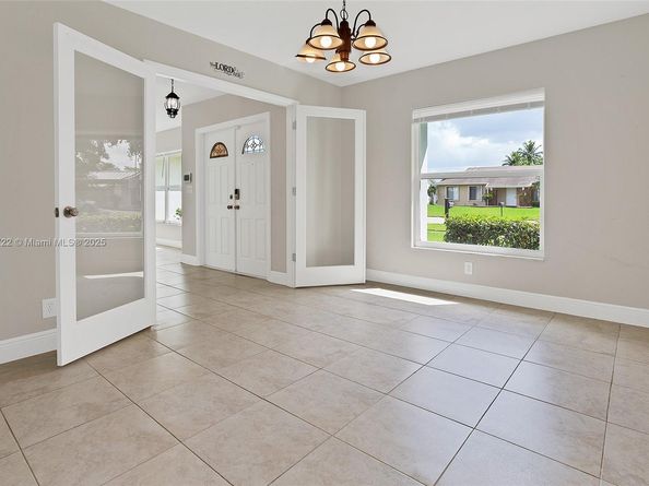5031 SW 87th Ave, Cooper City FL 33328