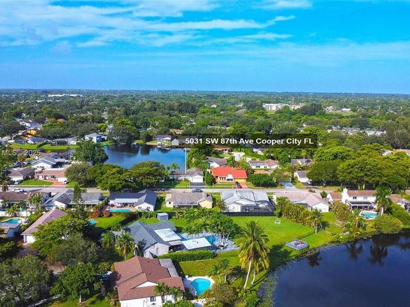 5031 SW 87th Ave, Cooper City FL 33328