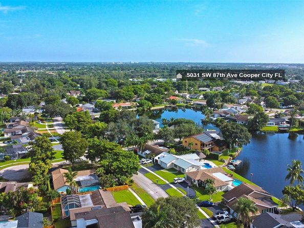5031 SW 87th Ave, Cooper City FL 33328