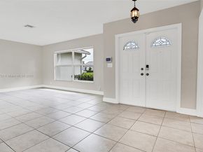 5031 SW 87th Ave, Cooper City FL 33328