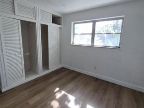 1711 NW 27th Ter, Fort Lauderdale FL 33311