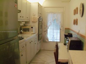 165 NE 203rd Ter 31, Miami Gardens FL 33179