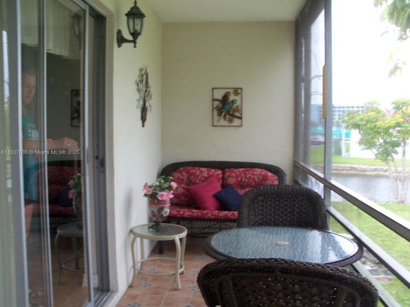 165 NE 203rd Ter 31, Miami Gardens FL 33179