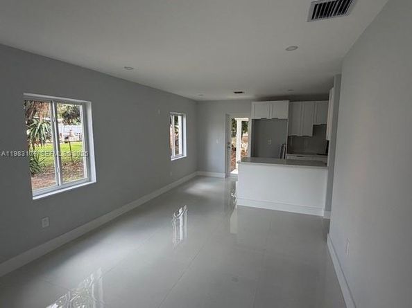 16441 NW 18th Ave, Miami Gardens FL 33054