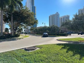 17560 Atlantic Blvd 109, Sunny Isles Beach FL 33160