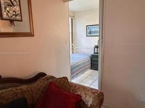 17560 Atlantic Blvd 109, Sunny Isles Beach FL 33160