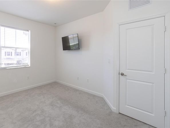 12561 NW 23rd Pl, Miami FL 33167