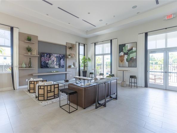 12561 NW 23rd Pl, Miami FL 33167