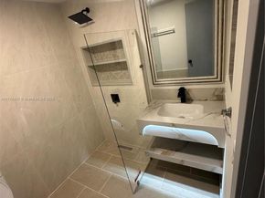 6335 Wiley St, Hollywood FL 33023