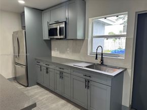 6335 Wiley St, Hollywood FL 33023