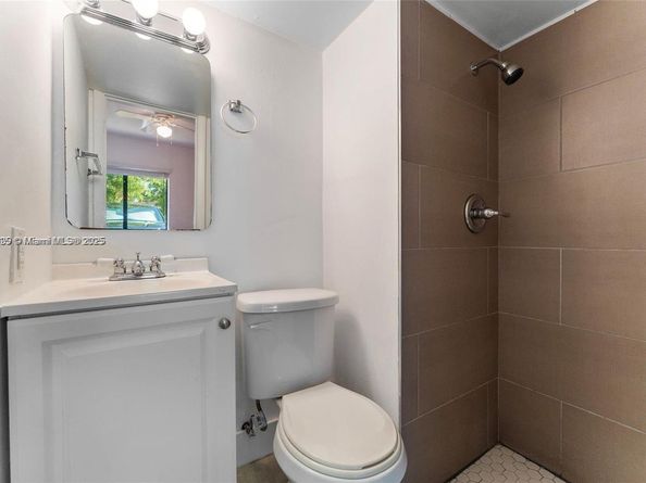 2485 SW 19th Ter, Miami FL 33145