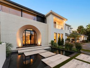 2401 Spanish River Rd, Boca Raton FL 33432