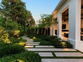2401 Spanish River Rd, Boca Raton FL 33432