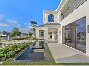 2401 Spanish River Rd, Boca Raton FL 33432
