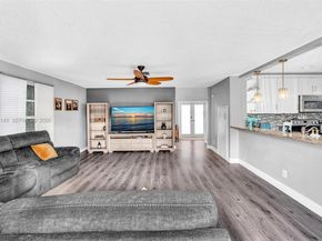 821 Somerset Ave, Davie FL 33325