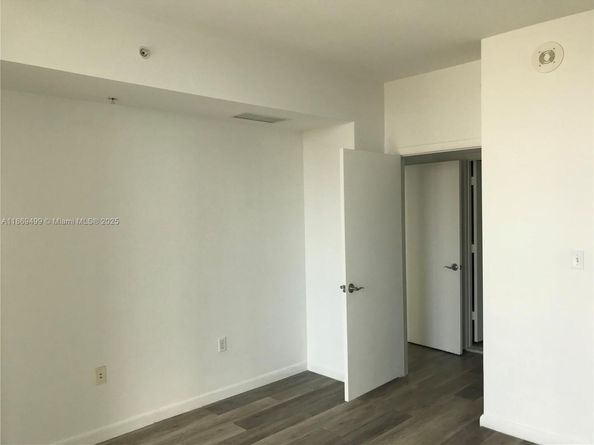 244 Biscayne Blvd 1104, Miami FL 33132
