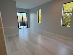 1533 SW 22 terrace, Miami FL 33145