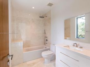 6720 SW 98th St, Pinecrest FL 33156