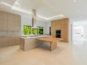 6720 SW 98th St, Pinecrest FL 33156