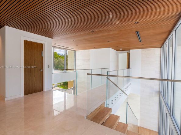 6720 SW 98th St, Pinecrest FL 33156