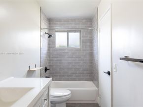 4430 NE 28th Ter, Lighthouse Point FL 33064