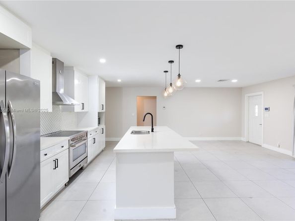 4430 NE 28th Ter, Lighthouse Point FL 33064