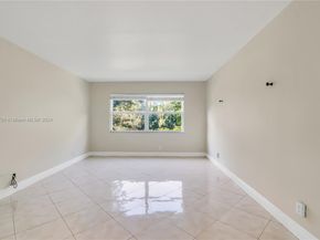 900 SW 125th Way 304R, Pembroke Pines FL 33027