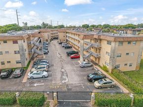 5021 W Oakland Park Blvd 312, Lauderdale Lakes FL 33313