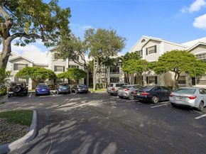 2871 N Oakland Forest Dr 210, Oakland Park FL 33309
