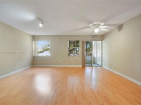 2871 N Oakland Forest Dr 210, Oakland Park FL 33309