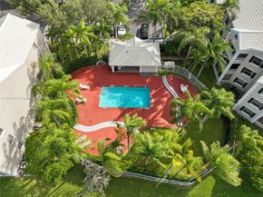 2871 N Oakland Forest Dr 210, Oakland Park FL 33309