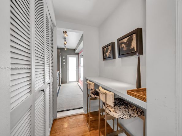 6911 Bay Dr 3, Miami Beach FL 33141
