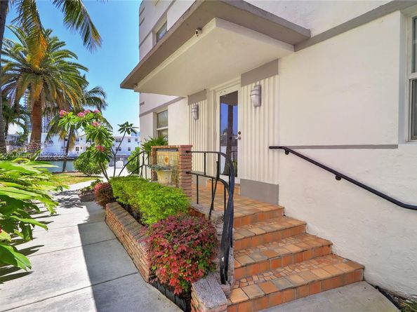 6911 Bay Dr 3, Miami Beach FL 33141