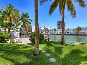 6911 Bay Dr 3, Miami Beach FL 33141
