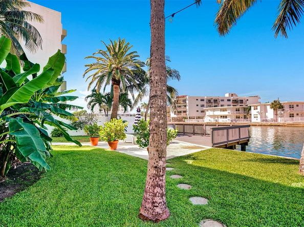 6911 Bay Dr 3, Miami Beach FL 33141