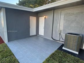 1521 NE 43rd Ct, Pompano Beach FL 33064