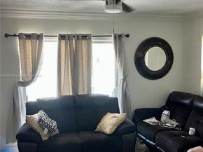 855 W 29th St 11, Hialeah FL 33012