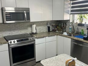 1250 SW 113th Ter 102, Pembroke Pines FL 33025