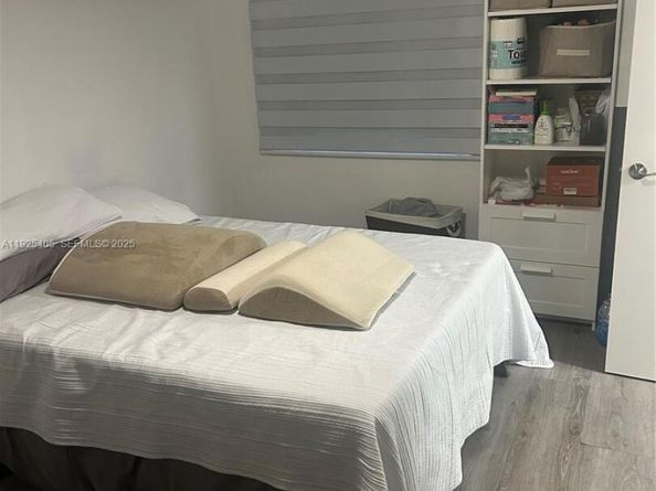 1250 SW 113th Ter 102, Pembroke Pines FL 33025