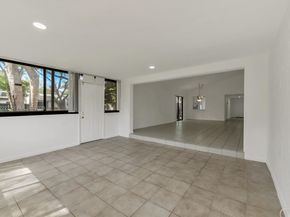 380 Fairway Cir 46, Weston FL 33326