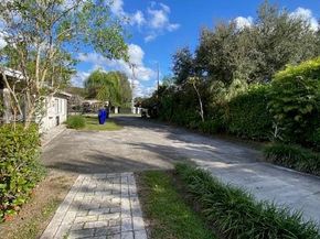 11624 SW 93rd St, Miami FL 33176