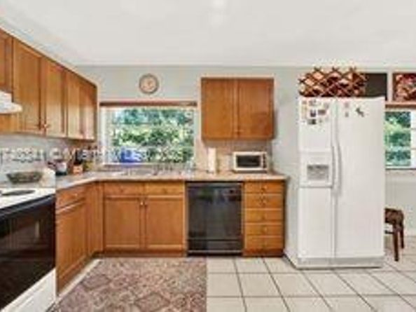 11624 SW 93rd St, Miami FL 33176