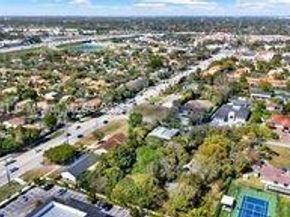 11624 SW 93rd St, Miami FL 33176