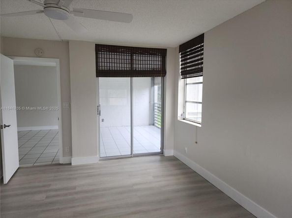 1900 Sabal Palm Dr 305, Davie FL 33324