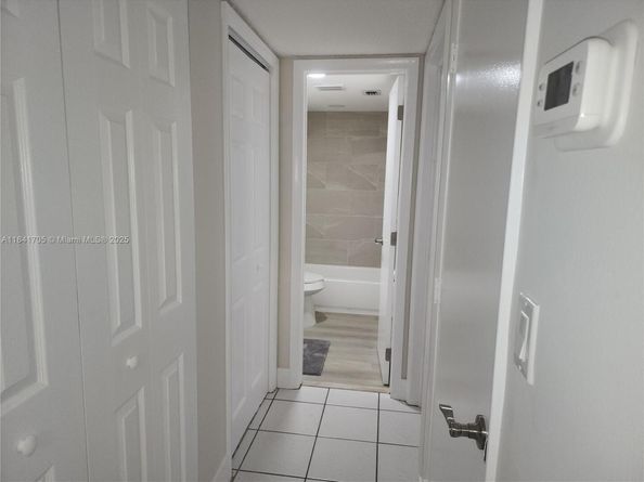 1900 Sabal Palm Dr 305, Davie FL 33324