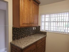 1900 Sabal Palm Dr 305, Davie FL 33324