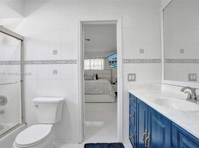 4100 Bayview Dr, Fort Lauderdale FL 33308