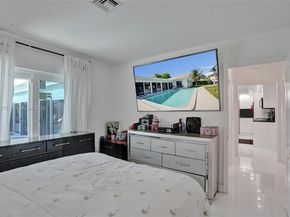 4100 Bayview Dr, Fort Lauderdale FL 33308