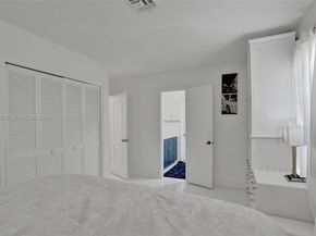 4100 Bayview Dr, Fort Lauderdale FL 33308