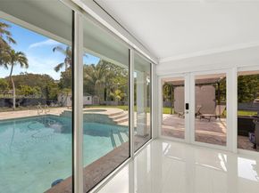 11230 SW 69th Ct, Pinecrest FL 33156